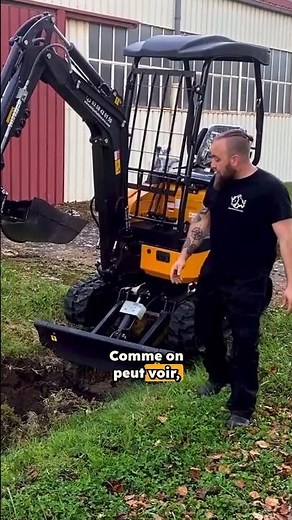 🚜 Découvrez le godet tilt inclinable en action sur le terrain ! #minipelle #chantier #construction