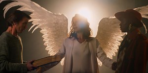 [DIFFUSION ÉVÉNEMENT] Le cinéaste Arnaud Desplechin a vu les représentations d'« Angels in America » de Tony Kushner, texte français de Pierre Laville, qu'il a mis en scène Salle Richelieu en janvier 2020, interrompues par le confinement. De cette mise en suspens, il a fait un film « Angels - salle Escande.» Diffusion exceptionnelle VENDREDI 26 NOVEMBRE à 20h55 sur France 5 France Télévisions et disponible en replay. Réalisation Arnaud Desplechin avec Florence Viala, Michel Vuillermoz, Jérémy Lo
