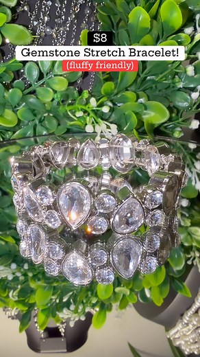 1.6K views · 17 reactions | This gorgeous stackable bracelets is to die for! 朗 grab one or a few! Comment “SOLD” to claim yours! #alexsblingboutique #paparazziaccessories #new | Alex's Bling Boutique | Facebook