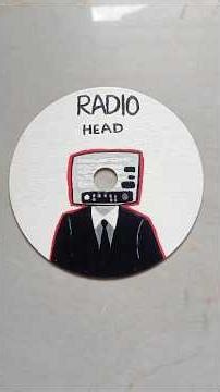 Turning an old CD into something that actually plays a different kind of sound 🎨📻 #diy #radiohead