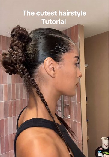 How to Create a Stylish Sleek Bun: Easy Hairstyle Tutorial