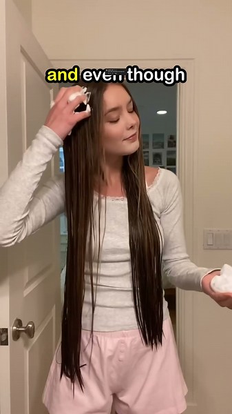 Can you force curls on straight hair? 🤔