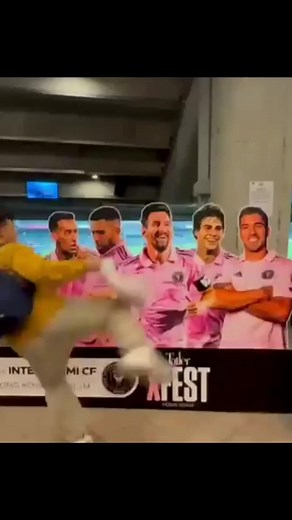 Disrespectful Fans in Football - Crazy Soccer Moments