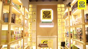 We’ve arrived in Kandy, the heart of Sri Lanka’s hill country. A city rich in heritage, charm, and timeless beauty and now home to our very first retail outlet. Kandy marks our beginning a symbolic first step toward bringing our story closer to you. #Kandy #ExploreKandy #HillCountrySriLanka #VisitSriLanka #SriLankaTravel #CeylonVibes #RetailLaunch #GrandOpening #NewStoreAlert #ShopSriLanka #StoreOpening #FirstOutlet #FragranceLovers #ScentOfSriLanka #TimelessBeauty #InspiredByNature #HomeFragran