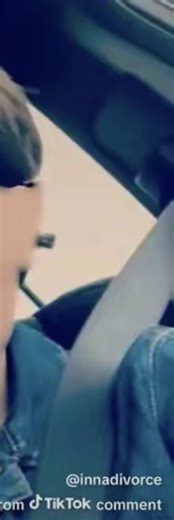 When a barb stomps me #barb #ayesha #korblox #roblox #oldgen | Roblox