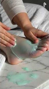 Alien Foot Massage, Peppermint Gel & Calming Sounds