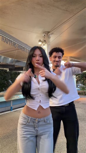 aquariam stream today!! 🐠 #dessmx #nickgrajeda | nick grajeda