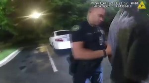 アトランタ警察黒人射殺...別の警官の容疑者抵抗部分ボディーカメラ映像