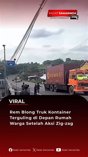 RADAR SAMARINDA on Instagram: "PINRANG – Kecelakaan tunggal yang melibatkan sebuah truk kontainer terjadi di kawasan Bili-Bili, jalan poros Pinrang-Parepare, pada Selasa (10/2/2026). Insiden yang dipicu oleh kegagalan sistem pengereman (rem blong) ini berakhir dengan truk yang terbalik di depan pemukiman warga, namun dipastikan tidak memakan korban jiwa. Peristiwa bermula saat truk kontainer tersebut melaju di jalur poros yang cukup padat. Menyadari rem kendaraannya tidak berfungsi, sang supir m