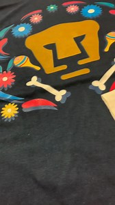 💀✨ ¡ÚLTIMA OPORTUNIDAD para conseguir la colección limitada de Día de Muertos! ✨💀 Hoy es el ÚLTIMO DÍA para llevarte estos diseños únicos de Pumas UNAM, porque cuando se vayan, ¡no volverán! 🐾💙 Aprovecha ahora y celebra esta tradición mexicana con estilo auriazul. 🔗 Disponible solo hoy en #TiendaPumas #DePumasSoy #DeCanteraSomos #PumasMX #OhUniversidad #HIS70RIAYPASIÓN #CreciendoJuntos | Tienda Pumas Oficial