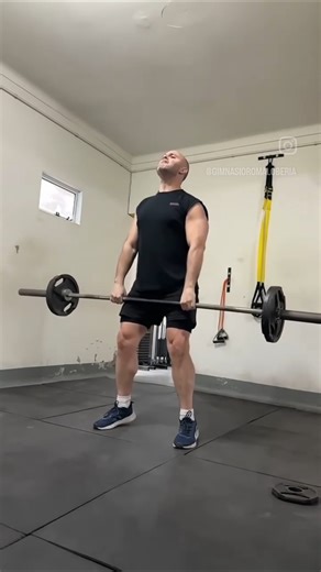 El #clean es un ejercicio clave para aumentar tu #fuerza y #potencia. #gym