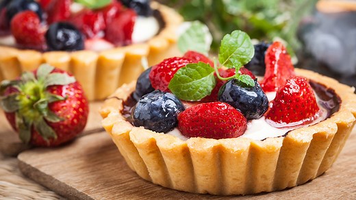 These are the best fruit tarts you will ever taste. And they're so easy to make! A buttery shortbread crust filled with a luxurious cream filling, and fresh berries brushed with an apricot glaze. So beautiful and delicious too. Get the recipe here:https://www.dimitrasdishes.com/fresh-fruit-tarts/ | Dimitra's Dishes