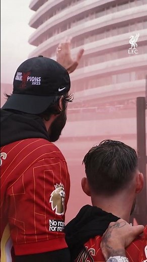 'The Best City In The World' ❤️ Watch a very special 'Inside' now!