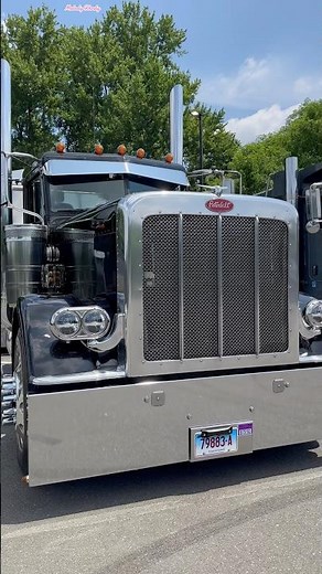 Peterbilt Tractor Trailer 🚚
