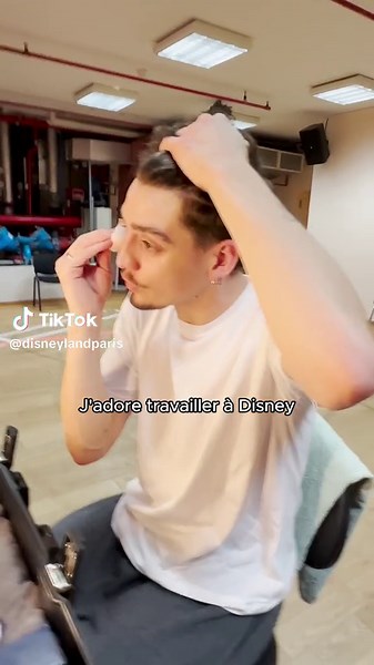 A Million Splashes of Colour : Coulisses du Spectacle