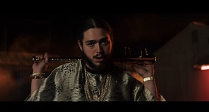 Post Malone fait parler l'or dans Go Flex ! [VIDEO]