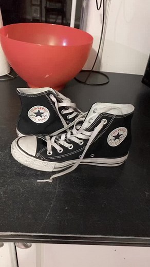 DIY Red Converse Dyeing Tutorial