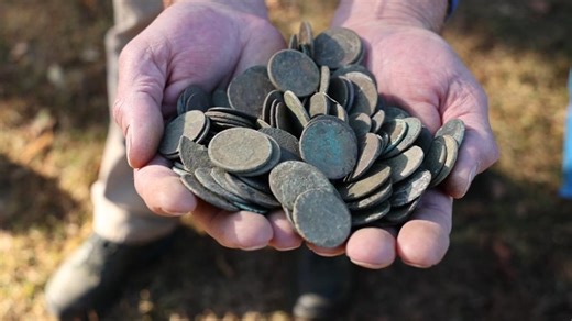 New England metal detecting group digs up history