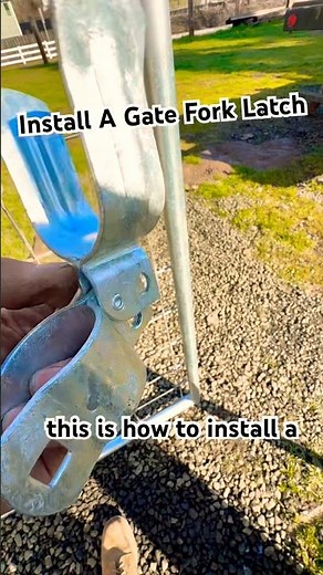 There’s A Trick How To Install a Gate Fork Latch Like This #chainlink #gate #latch