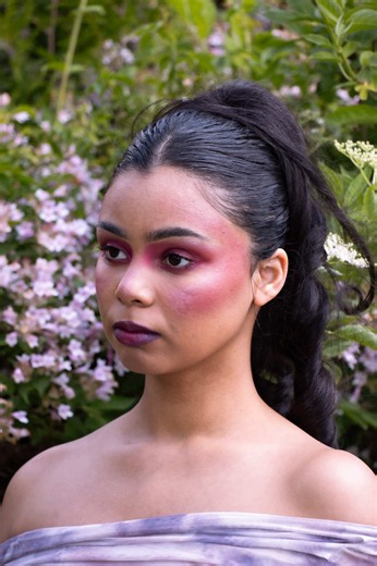 Black Smokey Eye Tutorial: Quick Friday Night Smokey Eye