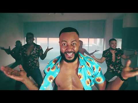 KUKI - Move Closer (Official Music Video)