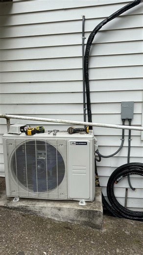 instalando un aire acondicionado split #foryou #shorts #youtubeshorts