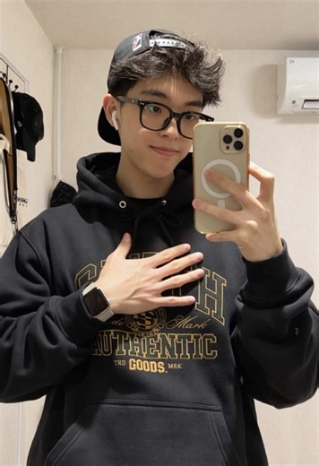 House of Smith Stylish Rash Hoodie Review