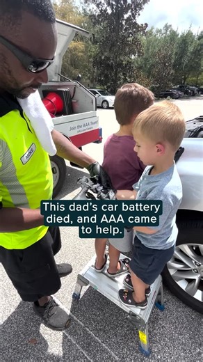 These little mechanics just had the best day ever thanks to a kind stranger! 🥹🔧🚗 #humankind | Lansing State Journal