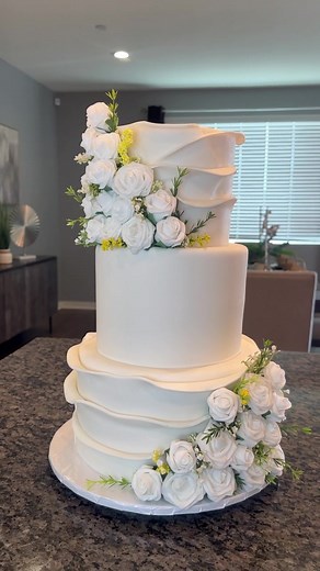 Beautiful Fondant Wedding Cake with Artificial Flowers