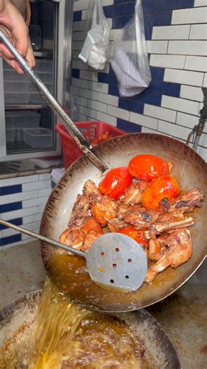 Sheikh Ustaz Special Chicken Karahi 😍 | Tomato & Green Chilli Flavour Burst | Khyber Restaurant