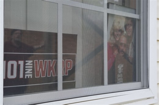 Hold on to those Thanksgiving turkeys! WKRP is coming to Cincinnati—for real this time.