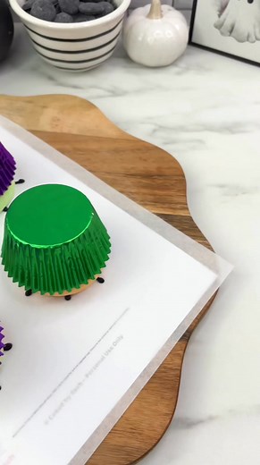 I couldn’t resist sharing one last spooky cupcake before we say goodbye to Halloween 🕸️🎃�These Spider Web Cupcakes are surprisingly simple… the secret is my printable stencil! I piped the candy melt webs straight over the template, then added the cupcakes for a perfectly neat finish 😍 💗 Free download available on my website this weekend only (link in bio) Save this for next Halloween 👻💜�#CakedByRach #CupcakeTutorial #HalloweenCupcakes #ButtercreamCupcakes #SpiderWebCupcakes #SpookyBakes #C