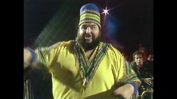 “Macho Man” explores Paris before battle with Akeem: From the WWE Vault