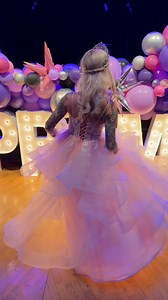 ✨ CAT PROM 2025! ✨ What an absolute delight it was to be a part of this epic night celebrating my dear friends The Catcade and the cat rescue work they do in Chicago! Cat Man Of West Oakland did an amazing job as emcee, and Simon and I gave a comedic roast of Chris, Shelly and the Catcade team, which was seriously so fun. Dancing with Meow Parlour and friends was a blast. The cat community is just so wonderful, and I’m grateful to be a part of it. Congratulations to The Catcade on another killer