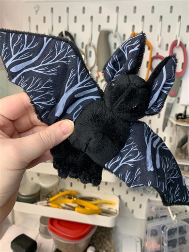 Black Bat With Spooky Branch Print - Etsy