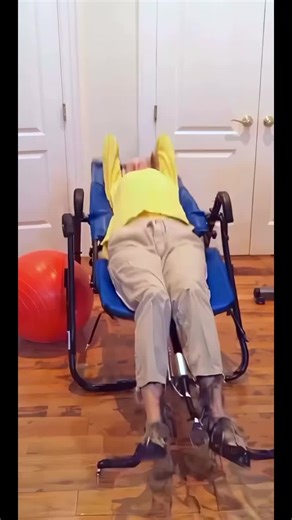 Abb Crunches with Grandma: Fun Exercises for Everyone