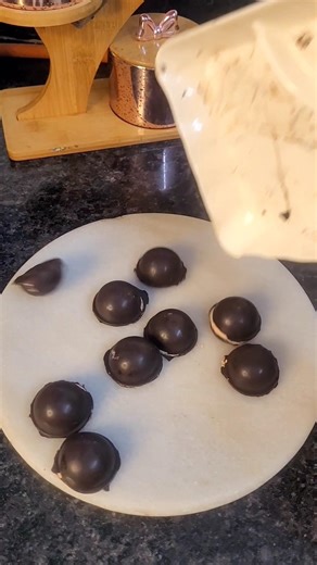 Chocolate ice cream bon bons#viral #food #summer #chocolate #icecream #shorts