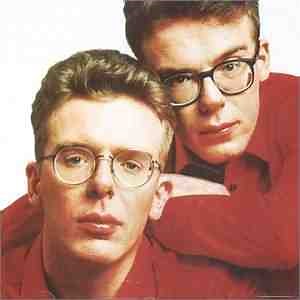 The Proclaimers, Hibs and “Sunshine On Leith”