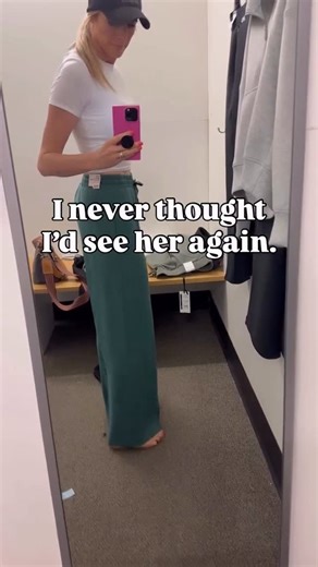 Joey Udovich on Instagram: "As women step into perimenopause and menopause, they are not only dealing with physical changes that are hard to grasp, they are also fighting a silent mental battle. Who am I now? Why am I acting this way? Why can’t I lose weight? What am I doing wrong?! Will I ever feel normal again? The list of intrusive thoughts is never ending…and exhausting. I stayed silent about being on a GLP-1 for months. I was afraid of the judgment…until my dad passed last October. That inc