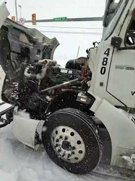 Stranded semi truck ❄️