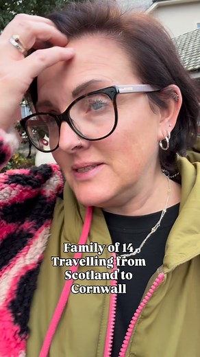 Day two of our journey from Scotland to Cornwall!! 🙌🙌 We did it!! 2 days, 700 miles, so proud of our crew!! 🙌🙌💖💖 . . #thesullivanfamily #familyof14 #largefamilylife #12children #travelling #travellingwithkids #cornwall #scotland | The Sullivans