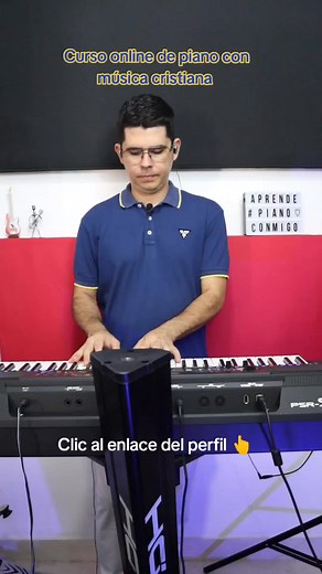 Curso online de piano con música cristiana