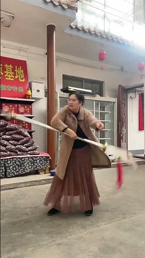 Unveiling the Mystique of Green Dragon Crescent Blade in Chinese Martial Arts