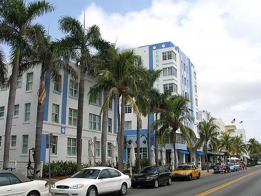 City Walk: Miami's Art Deco Architecture Tour, Miami, Florida