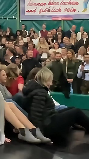 Devil's Wheel Oktoberfest Ride: Can You Survive the Spin? #TEUFELSRAD #devilswheel #Oktoberfest #Germany #SpinTest | Devils Wheel Oktoberfest Fans