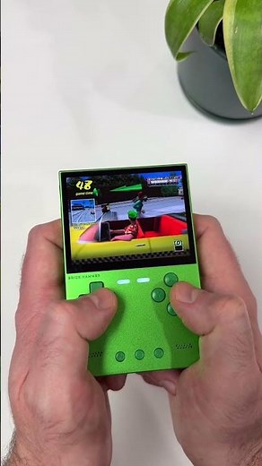 Green TrimUI Brick Hammer Unboxing with N64, PSX, and Dreamcast Gameplay