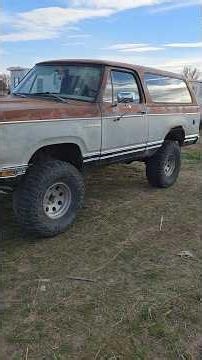 For my Dodge buddies a little Ramcharger action!