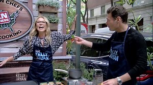 Marys Mobile Diner's grilled cheese looks INCREDIBLE! | Live with Kelly and Mark
