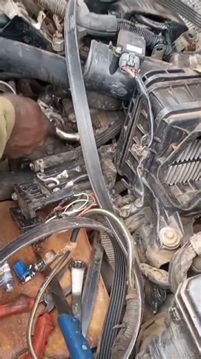 can you indentify Mass air flow sensor (MAF) here