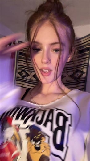 whitneyd101🩷✨💦 (@whitneydavis101)’s videos with A Little Bit Stronger - Sara Evans